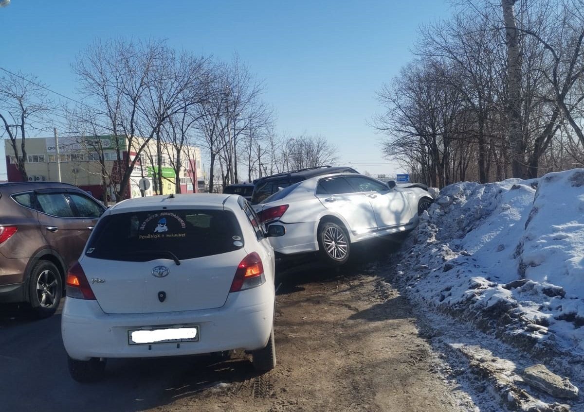 Три человека пострадали в ДТП в Хабаровске в минувшие сутки | 16.02.2024 |  Хабаровск - БезФормата