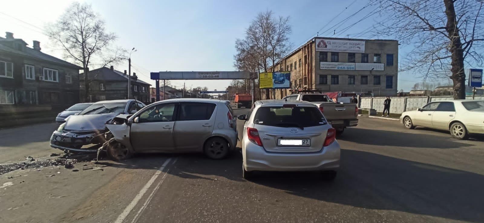 Два человека пострадали в ДТП на проспекте 60 лет Октября в Хабаровске |  05.05.2022 | Хабаровск - БезФормата