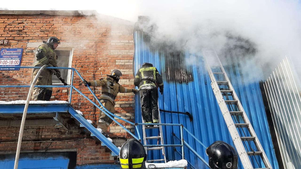 В Южном микрорайоне Хабаровска загорелся склад | 20.02.2022 | Хабаровск -  БезФормата