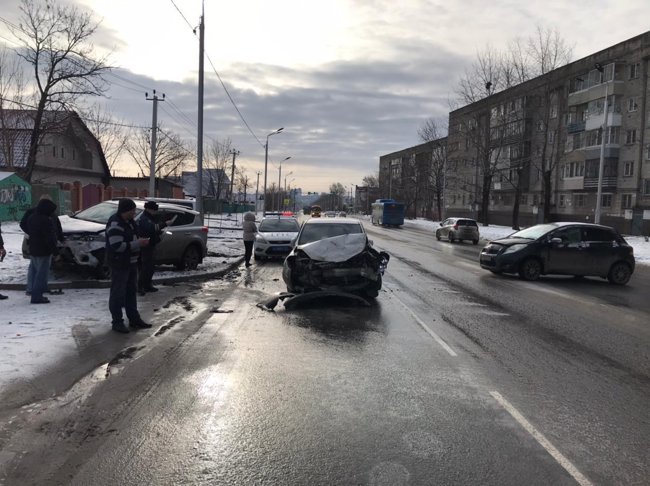 Что произошло за сутки. Происшествия Хабаровск за сутки. ДТП на улица Бондаря Хабаровск 2021. Авария на Шелеста Хабаровск сегодня. Хабаровск пострадал город.