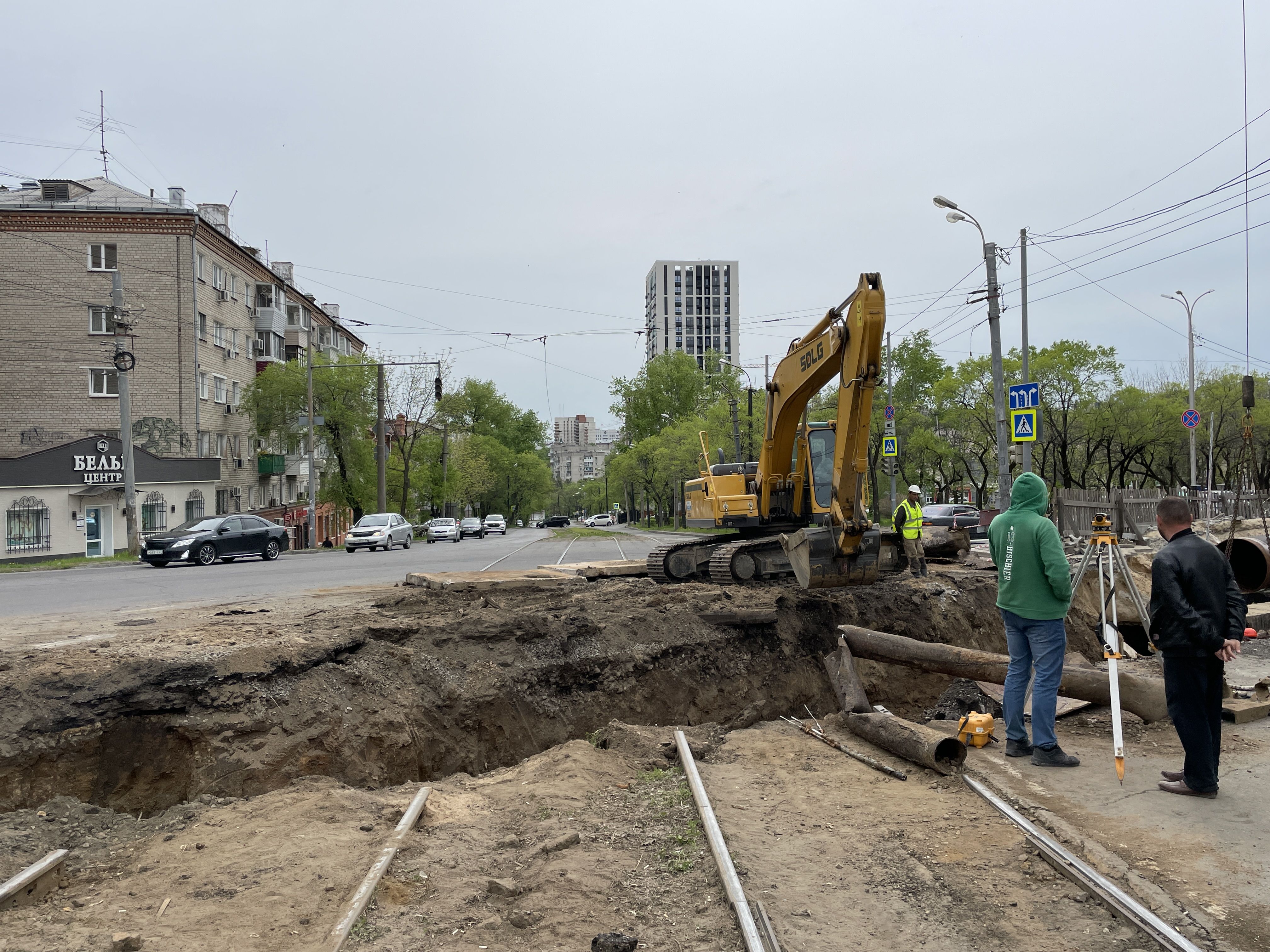 Энергетики оперативно провели работы на улице Джамбула в Хабаровске |  23.05.2023 | Хабаровск - БезФормата