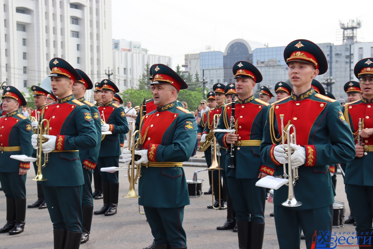 Марш-парад «Амурских волн» прошел в Хабаровске