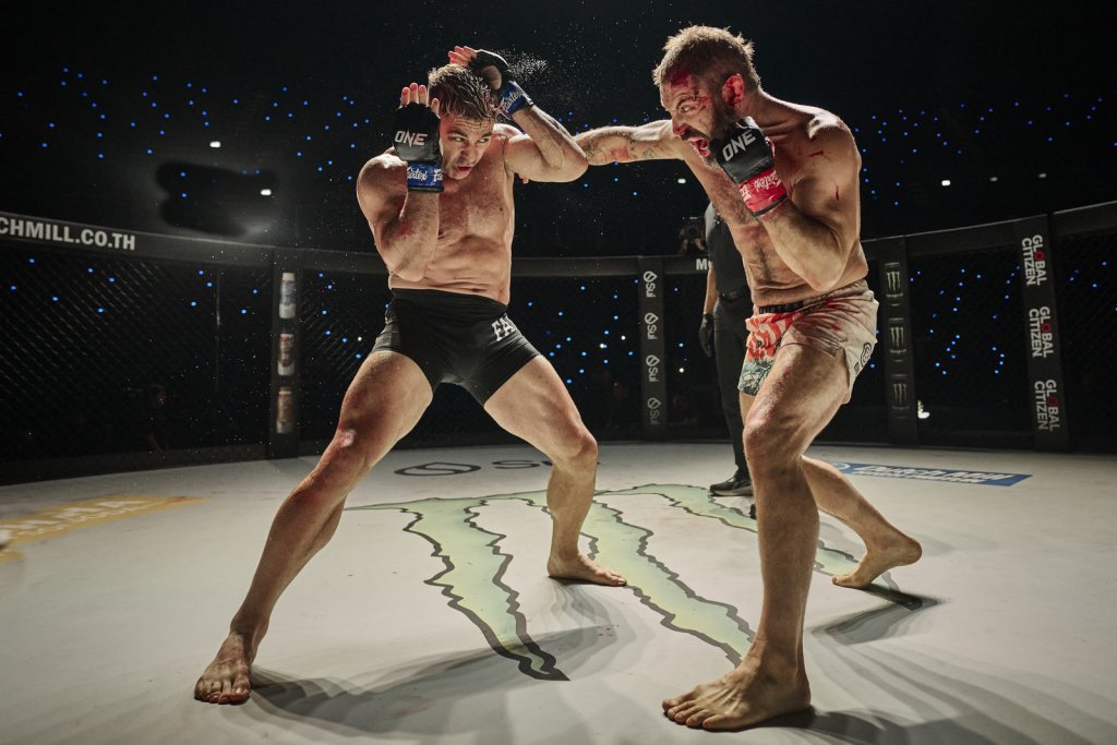 Бой со зверем.jpg