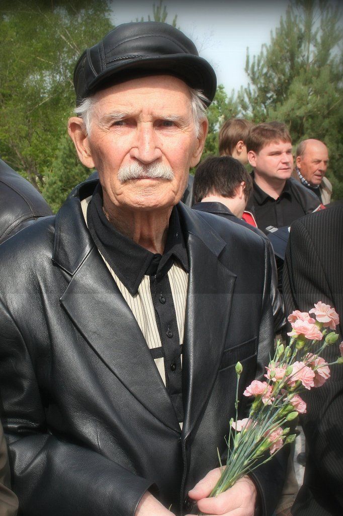 Н.Д. Наволочкин, 9 мая 2008 года.jpg