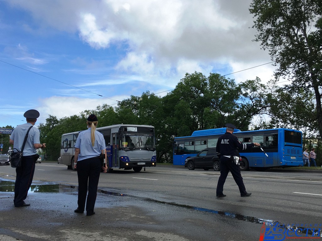 Водители автобусов в Хабаровске все реже выходят на маршруты без масок