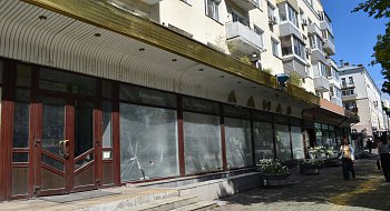 img-1