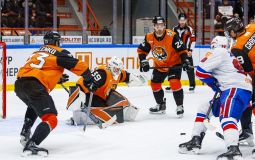 Хабаровский «Амур» проиграл СКА первый из двух матчей