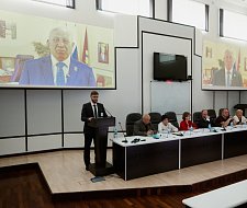img-1