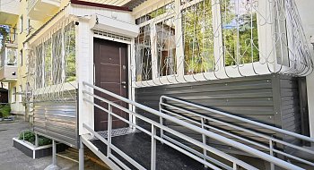 img-1