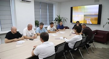 img-1