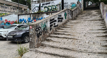 img-1