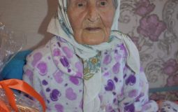 Сергей Кравчук поздравил самую пожилую жительницу Хабаровска