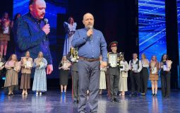 Педагог допобразования стал учителем года в Хабаровске