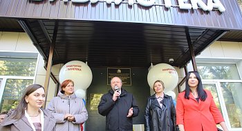 img-1
