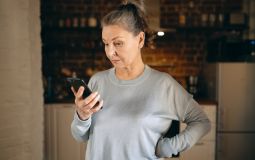 Почти 400 тысяч потеряла хабаровчанка, решив играть на «бирже»