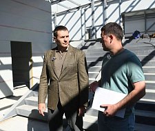 img-1