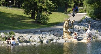 img-1