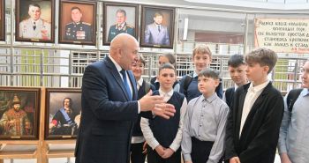 Сергей Кравчук: в школах Хабаровска реализуем патриотический проект