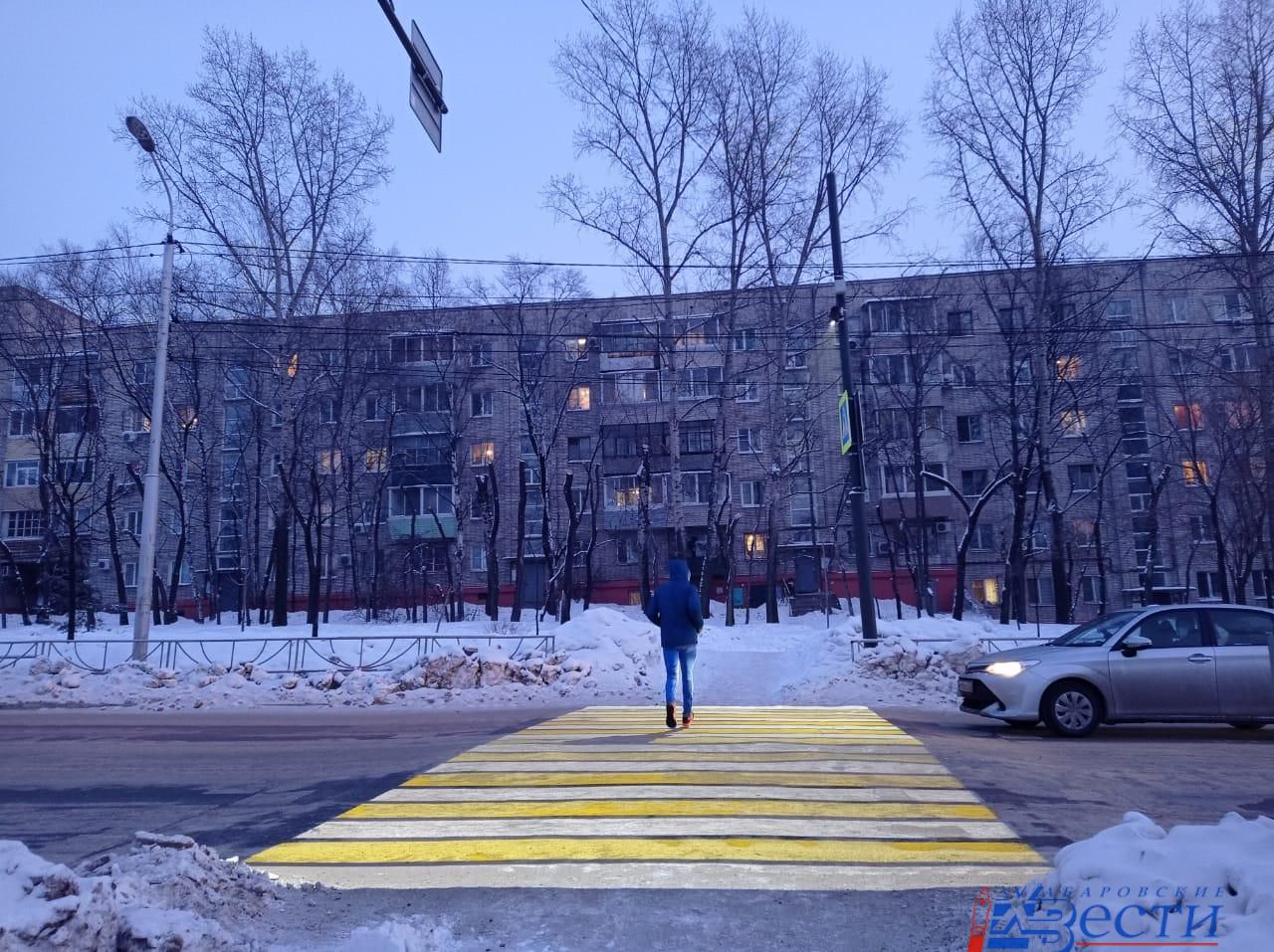 Первые проекционные пешеходные переходы появились в Хабаровске | 12.01.2022  | Хабаровск - БезФормата