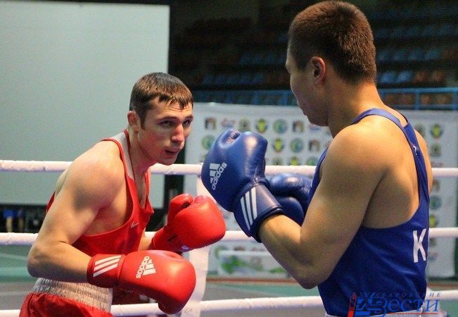 Андрей Замковой боксер