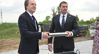 img-1