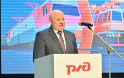  Сергей Кравчук поздравил работников Дальневосточной железной дороги