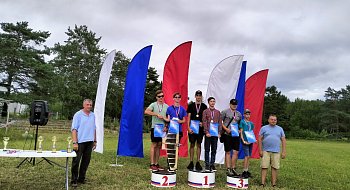 img-1