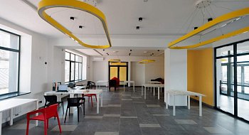 img-1