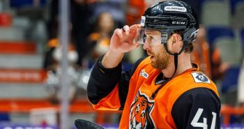 Последнюю домашнюю серию сезона хабаровский «Амур» начал с победы