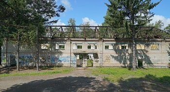 img-1