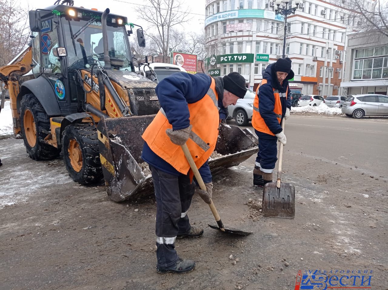 Мэр Хабаровска поручил эвакуировать автомобили, мешающие уборке снега |  10.12.2021 | Хабаровск - БезФормата